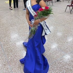 Sherri Hill dress size 2| worn once | 2 piece